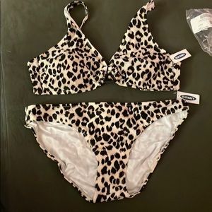 Old Navy Leopard print bikini